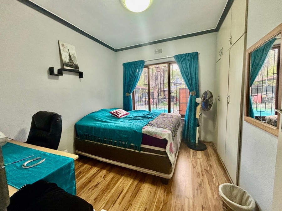 3 Bedroom Property for Sale in Mabille Park Western Cape